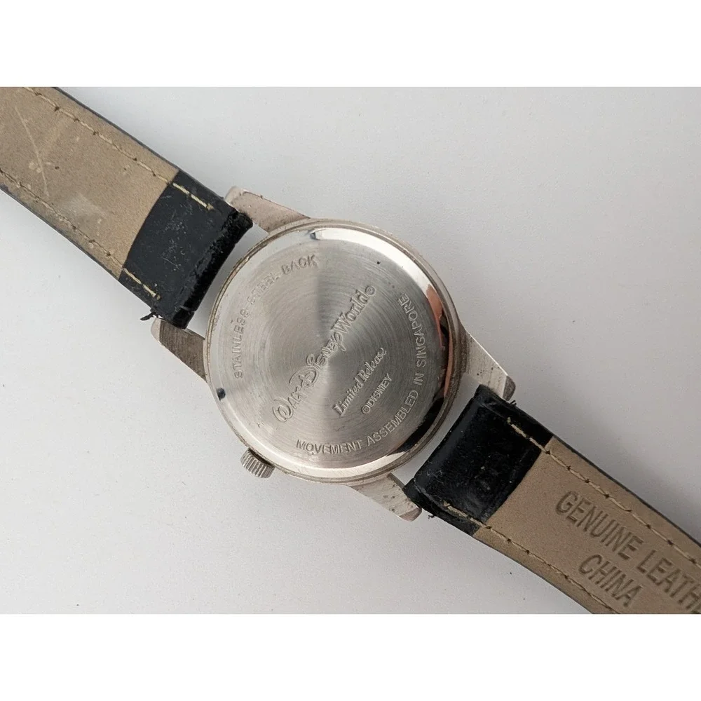 Disney Mickey Mouse Limited Release‎ Watch 33mm Case Leather Band- New Battery